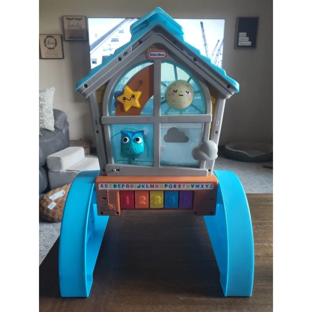Little Tikes Learn & Play Look & Learn Window Day Night Activity Center 659591